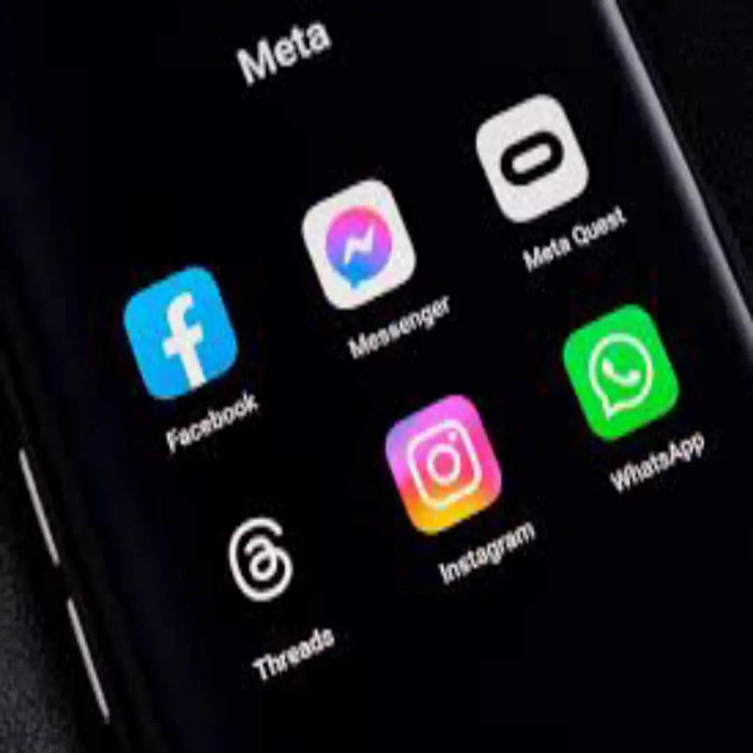 fikadika.real в LOOKY — Todas as des redes sociais da Meta...
#meta  #markzuckerberg