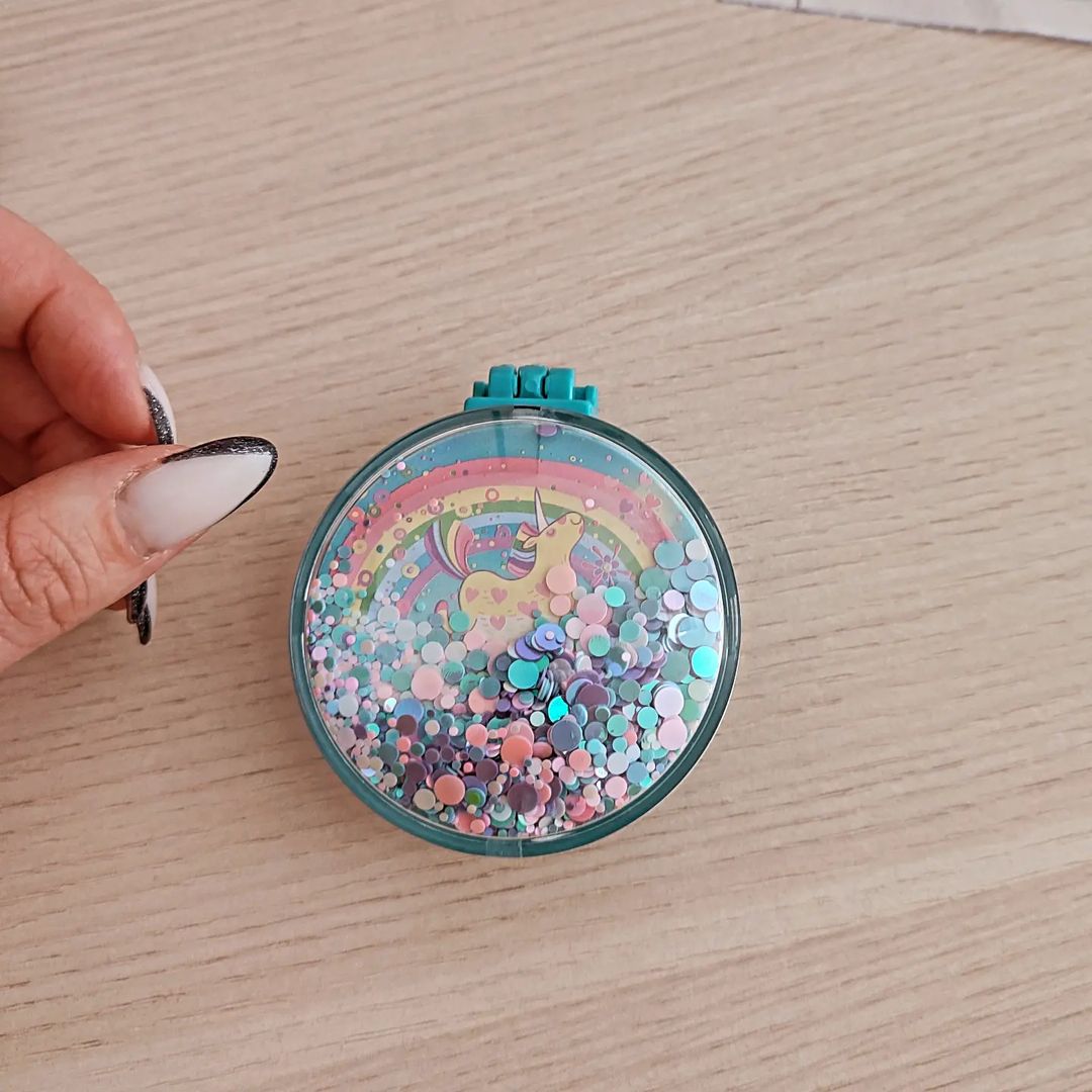 purpurny_dvizh в LOOKY — “Пусть все твои тревоги
Уносят вдаль
Единороги 🌈🦄“
С вас 5