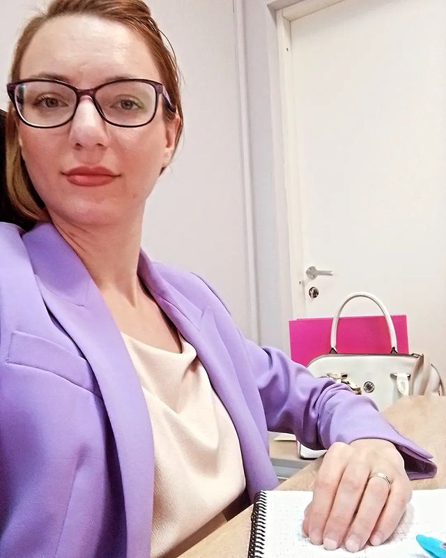 alisa.psychologist_pavlarakova в LOOKY. . На работе 🌸