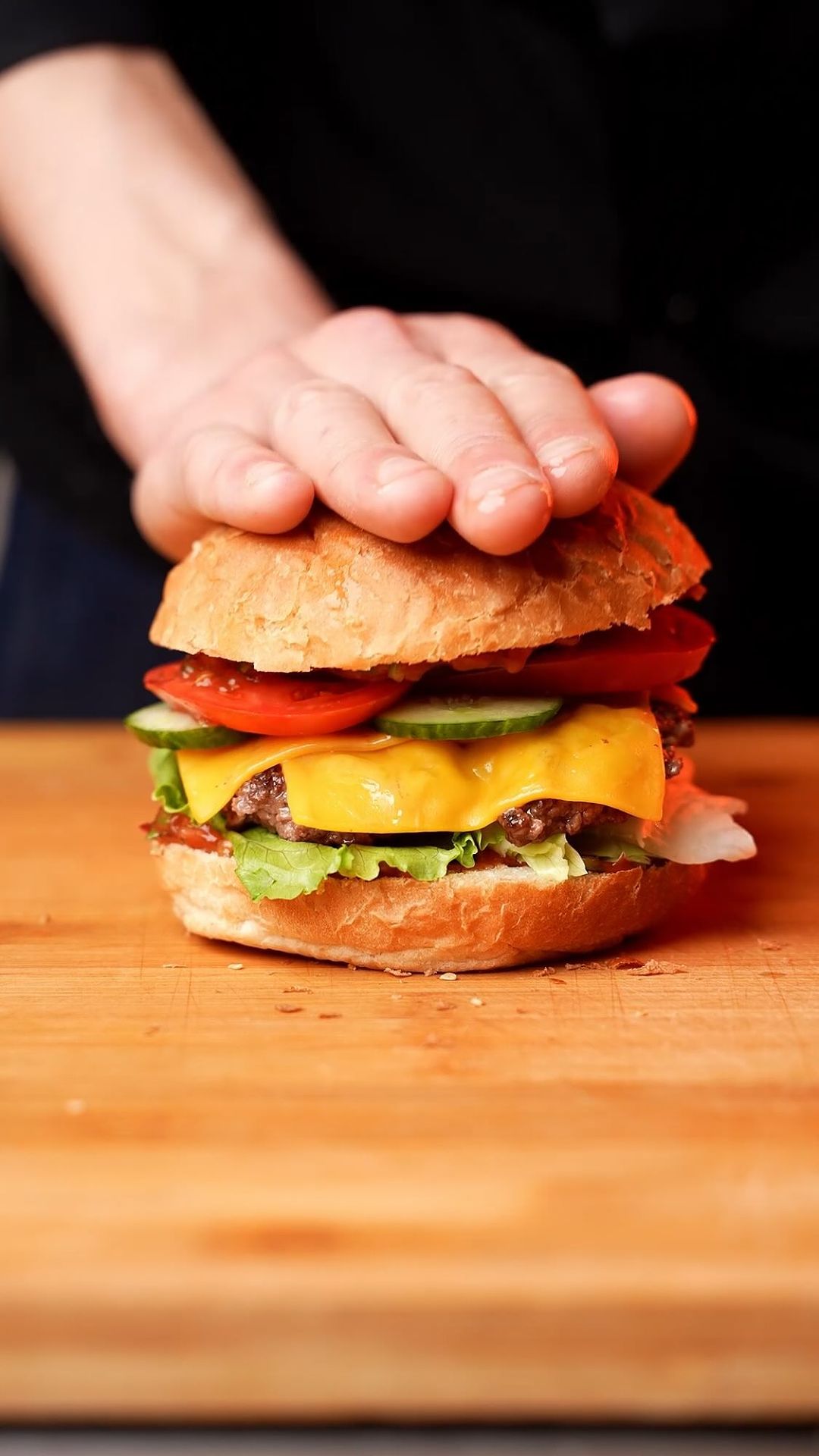 yapona_house в LOOKY. . Вкусный бургер.