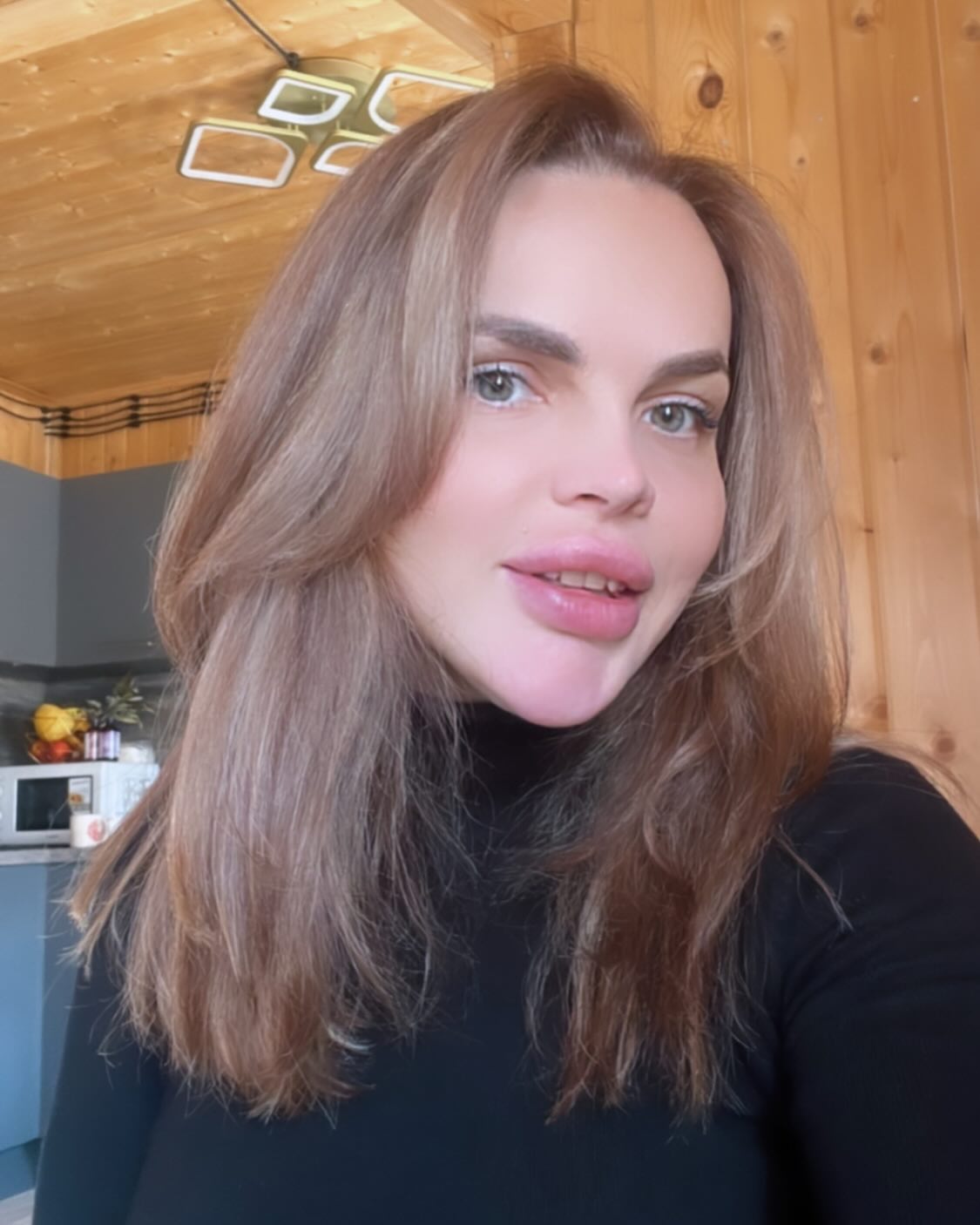 Забыла сказать, что я вернулась в свой родной цвет) Как вам? 🙃