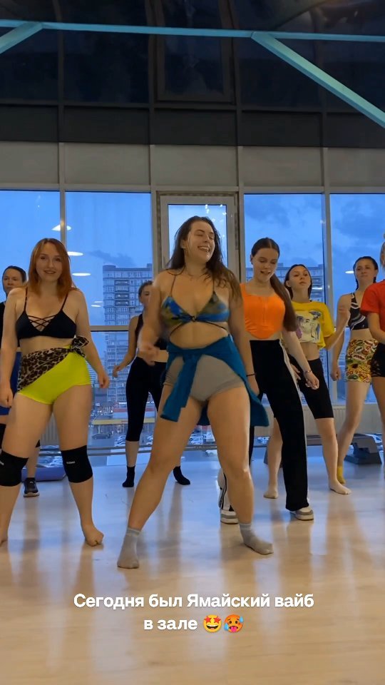 life.style.yulia в LOOKY. . Очень жаркая связка ...