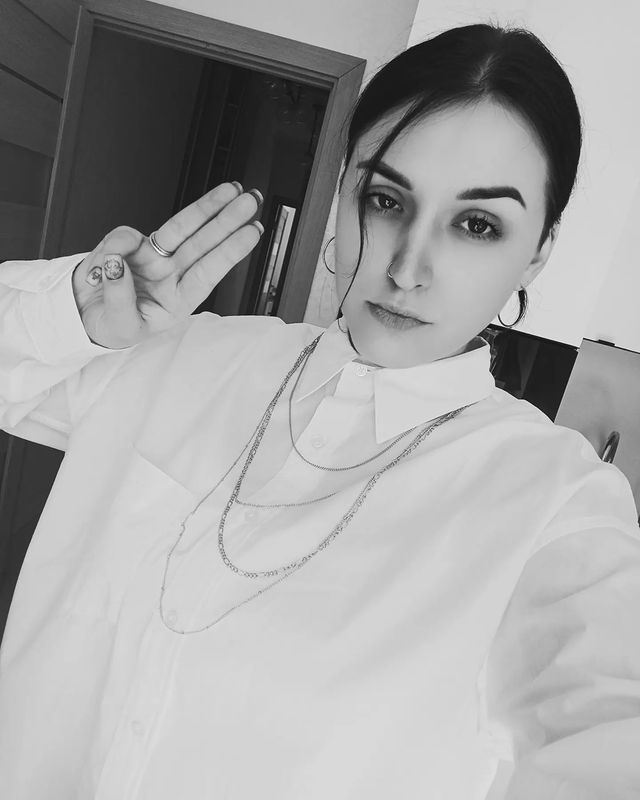 larga_bry в LOOKY. . Only black -