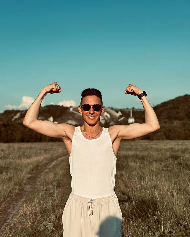 pallchhikov_d в LOOKY. . null