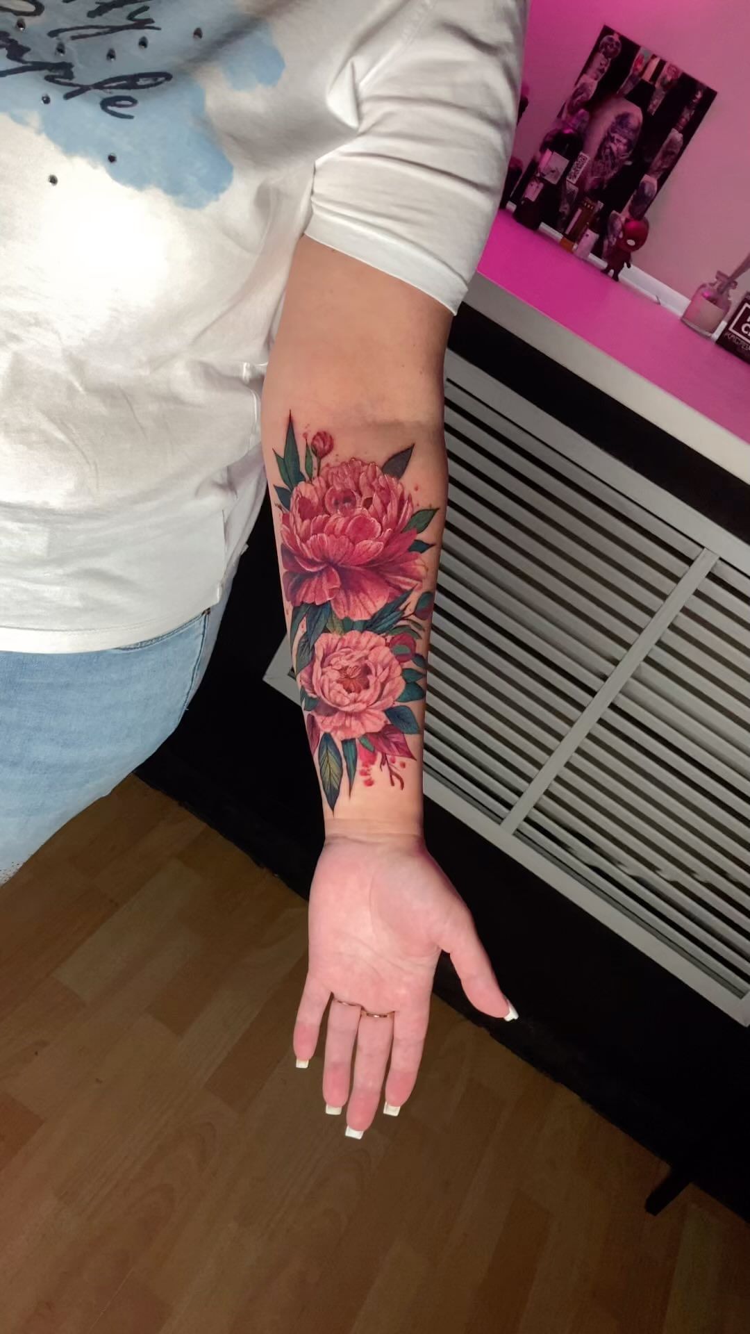 tattoo_mishamakeev в LOOKY. . Цветулечки🌷 часа тр...