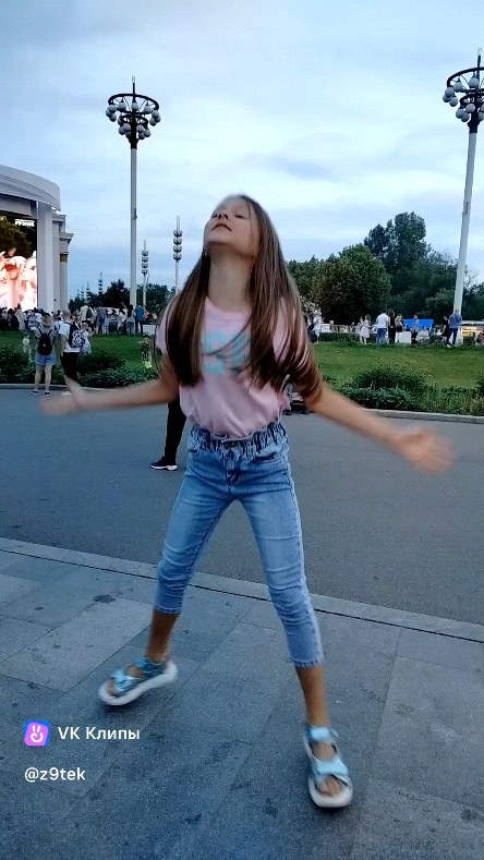 xz9tekx в LOOKY. . null