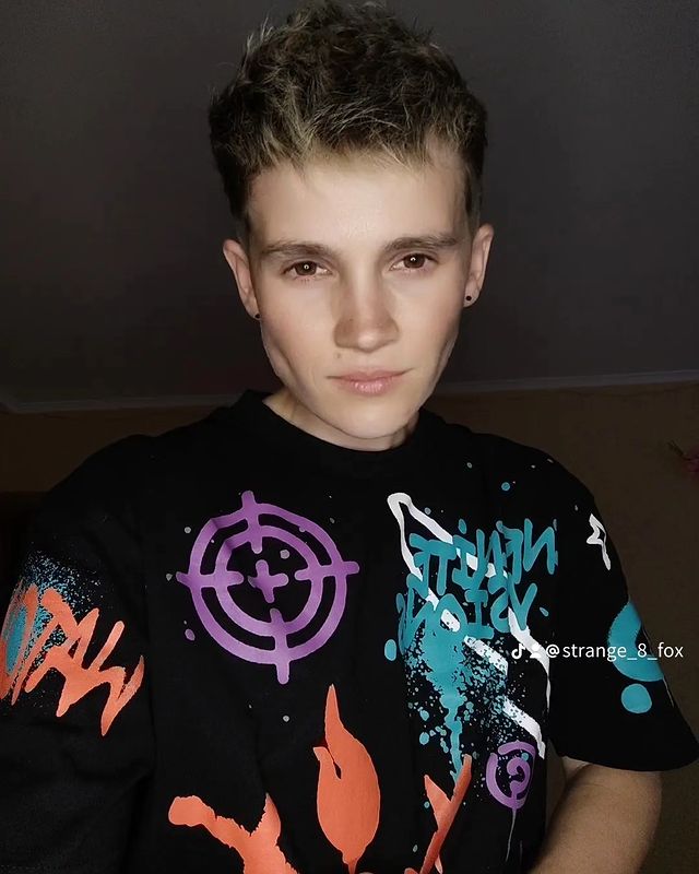 strangefox_ в LOOKY. . 🦊