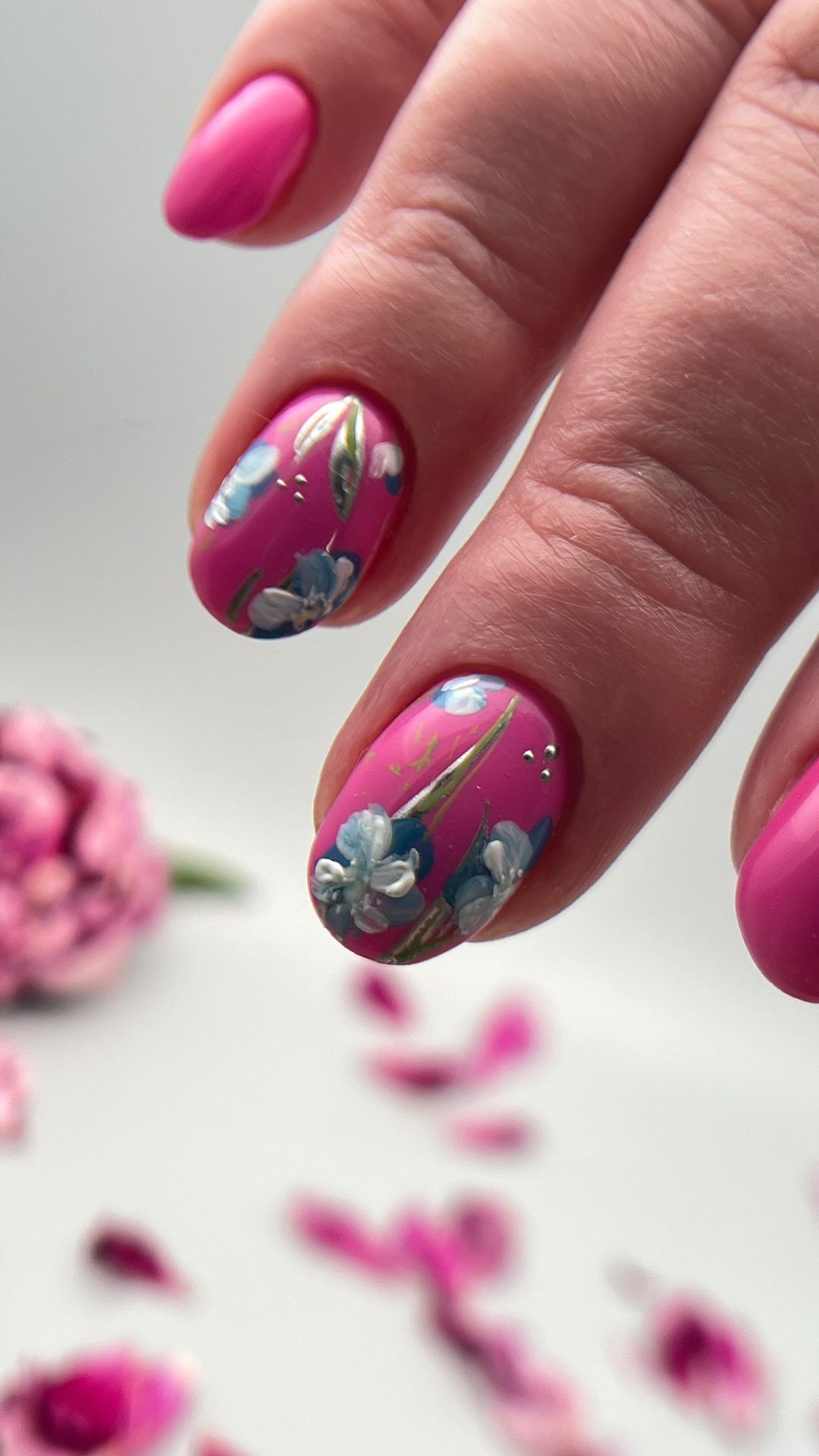 zalisa_nails в LOOKY. #маникюруют,#ростовногти,#ногтиуют,#рисованиенаногтях,#цветынаногтях,#яркиеногти💅,#рисунокнаногтях,#летнийманикюрчик💅. Цветы! Можно ли их р...