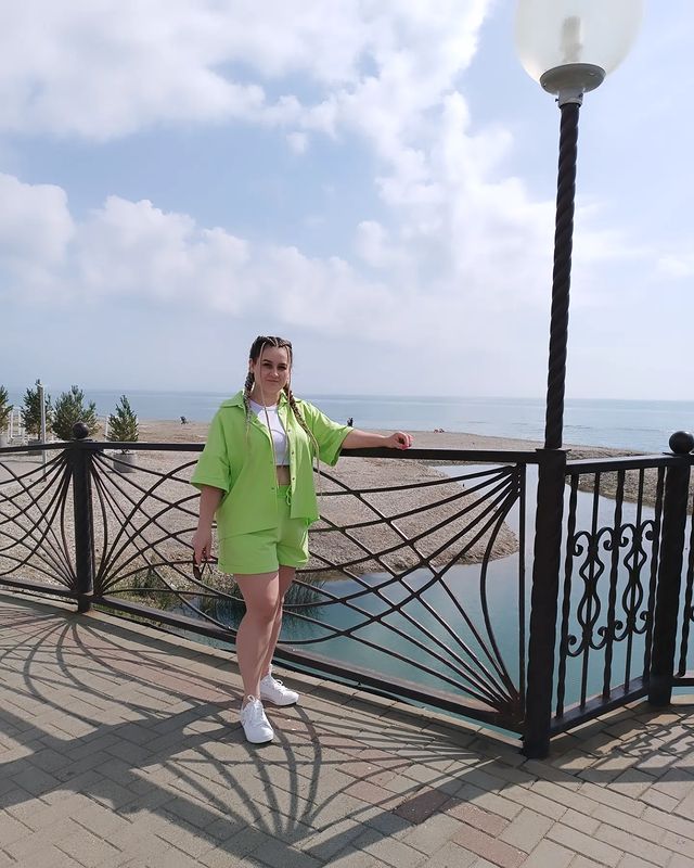 mashulka_9_ в LOOKY. . null