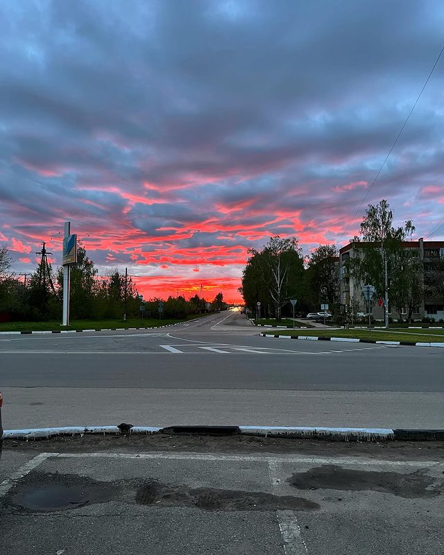 a1exfebruary в LOOKY. #фото,#закат,#закаты,#красота,#улица,#вечер,#город,#city,#грусть,#лето,#печаль,#цитаты,#life,#жизнь. Такие закаты для мен...