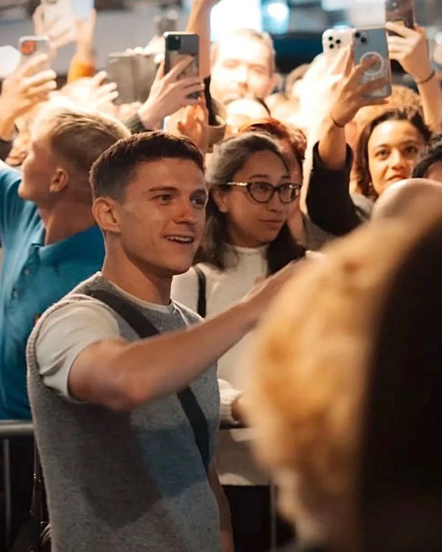 fan_tom_holland1996 в LOOKY. #tomholland,#tomholland2022,#tomholland2013,#tomhollandedit,#tomhollandfans,#tomhollandsmile,#tomhollandfan,#tomholland1996,#tomhollandhandsome,#tomhollandhot,#tomhollandcute,#tomhollandcutie,#tomhollandedits,#tomholland2023,#tomhollandfunny,#tomhollandfanpage,#tomhollandcurls,#tomhollandsweet. He's gorgeous 🤩❤️‍�...