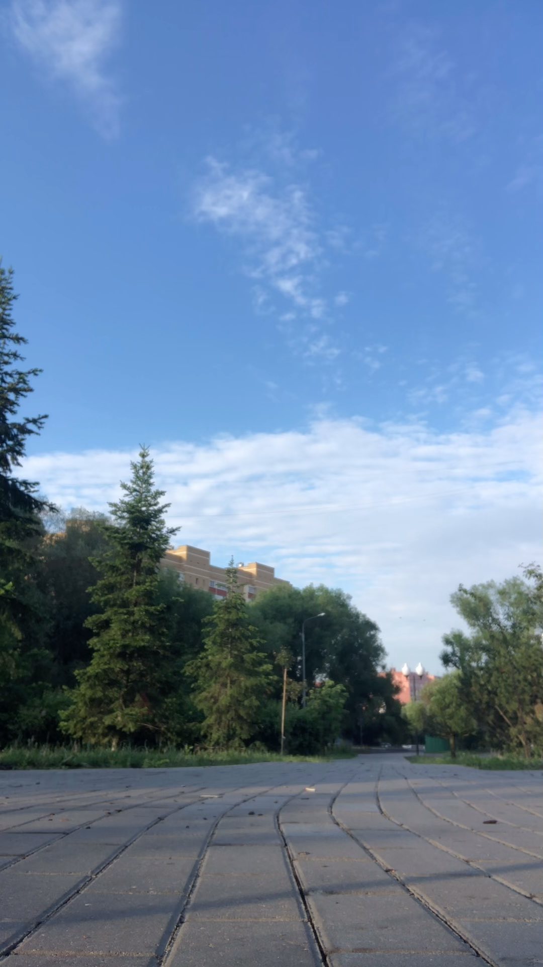 valentinavinogradova1 в LOOKY. . Я уже с компанией🏃‍...