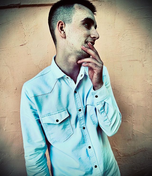 artikl_official в LOOKY. . null