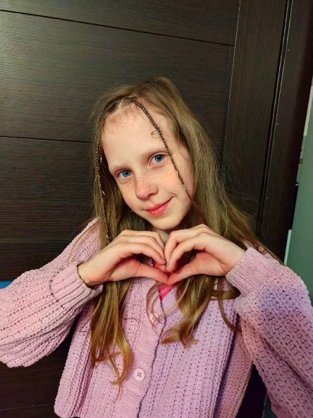 valerriya_lerra в LOOKY. #тренд2024,#володенька,#окрашивание,#мелирование,#красимдетей,#розовыепряди,#розовыепрядиволос,#счастливыйдень,#счастливыйребенок. Пару лет обещала, на...