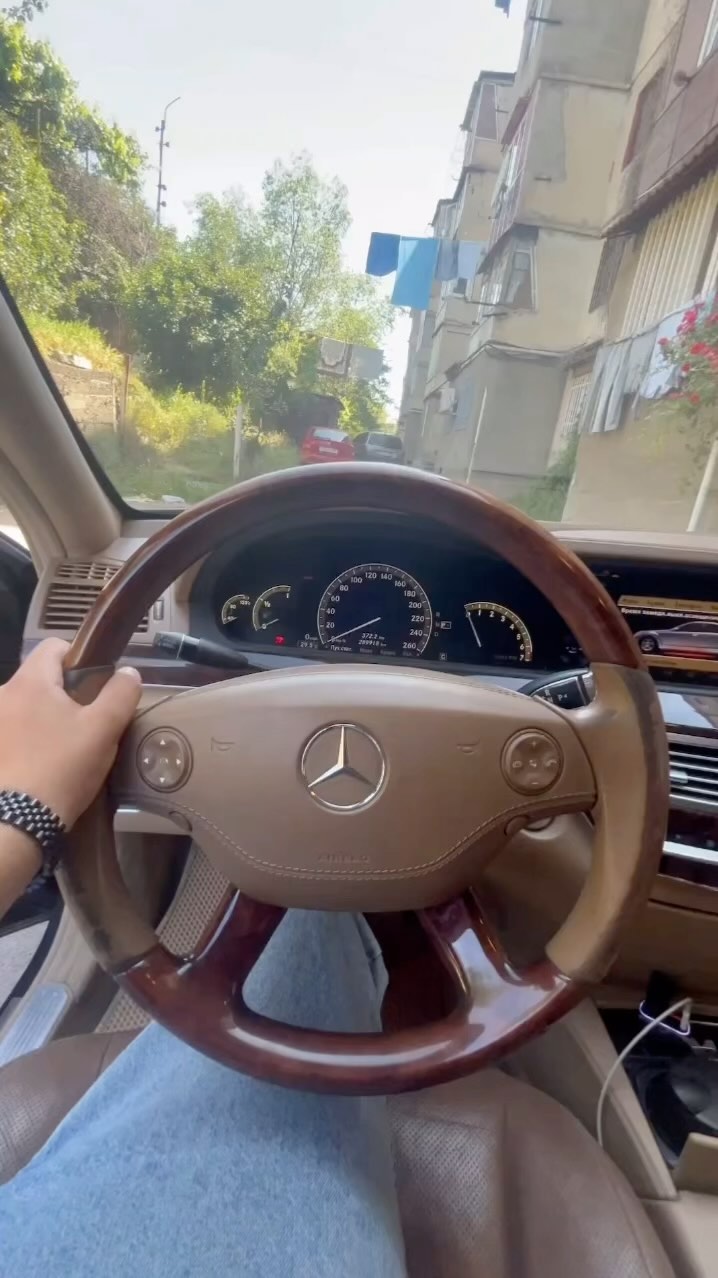 hovhannisyan._.karen в LOOKY — публикация