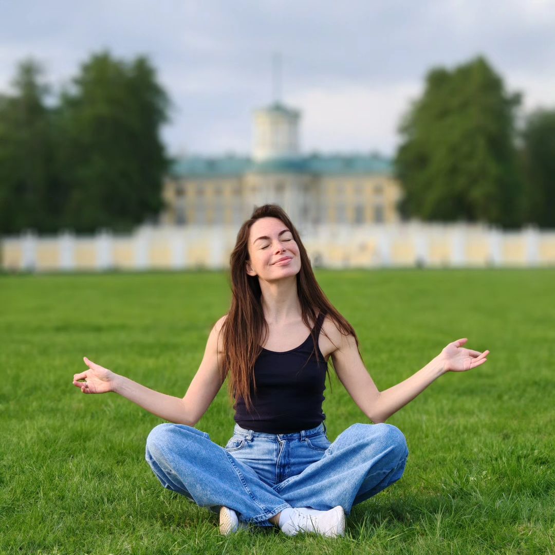 antonte в LOOKY — У Кати  @te_katya скоро выйдет песня! Катя её очень долго го