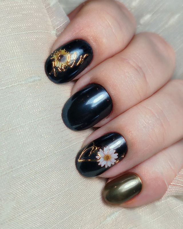 plutoniay_nails в LOOKY. #покрытиегельлак#выравниваниеногтей#наращиваниеногтей#коррекцияногтей#френч#гель#гельлак#дизайн#слайдеры#матовыеногти#термогельлак#кошачийглаз#фольгананогтях#фольгадизайн#наклейки#наклейкинаногтях#геометрия#геометриянаногтях#стемпинг#стемпингдизайн#красотанаручках#краснодар#краснодарпмр#пмркирова#самсебемастер. #покрытиегельлак#выр...