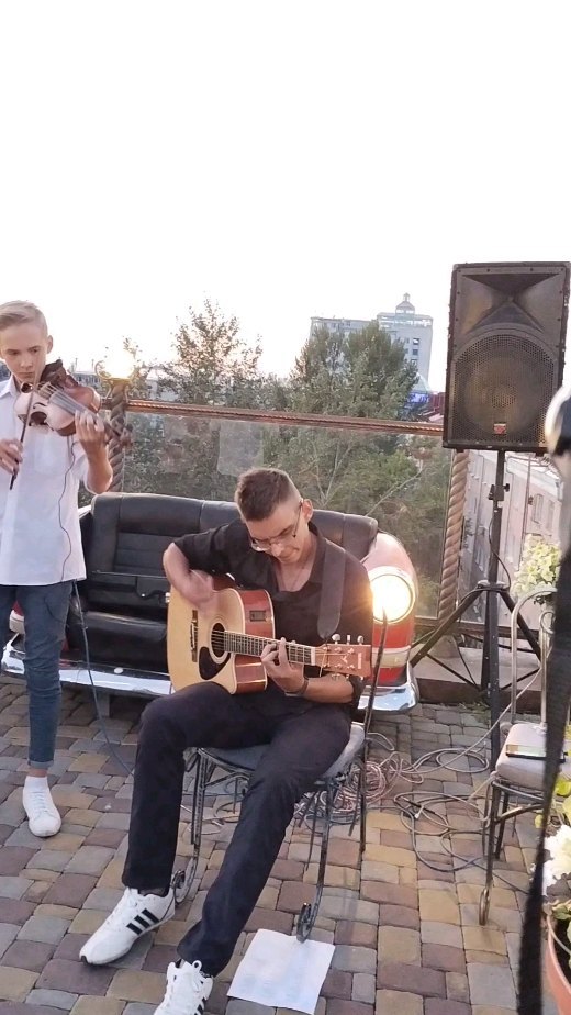 kovalev_brothers в LOOKY. . На часах ноль - ноль...