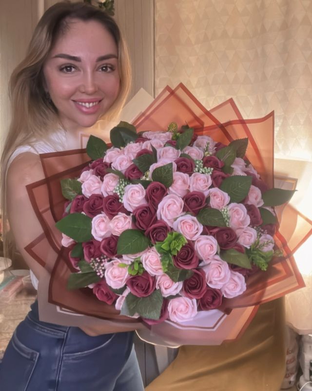 flowers.emilio в LOOKY. #букетизмыла,#букетизмыланорильск,#норильск,#талнах,#оганер,#каи,#дудинка,#нпр,#подарок,#сувенир,#праздник,#деньрождения,#свадьба,#севернорильск,#emilioflowers,#emilioflowersnorilsk,#букетвруках,#самыйсеверный,#таймыр,#emilioflowersбукеты,#8марта. В наличии 😍😍😍
Бук...