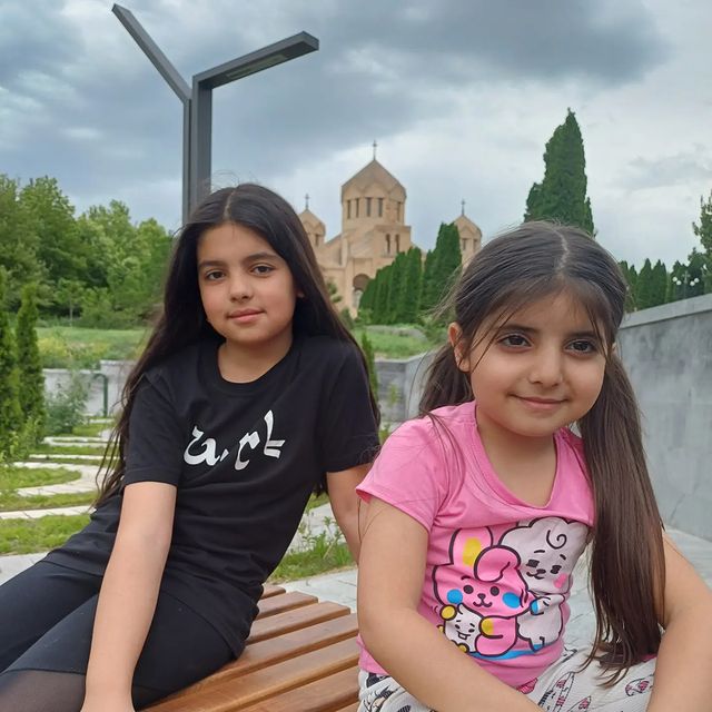 __nar_eva__ в LOOKY. . 💜լավ օր🩵
