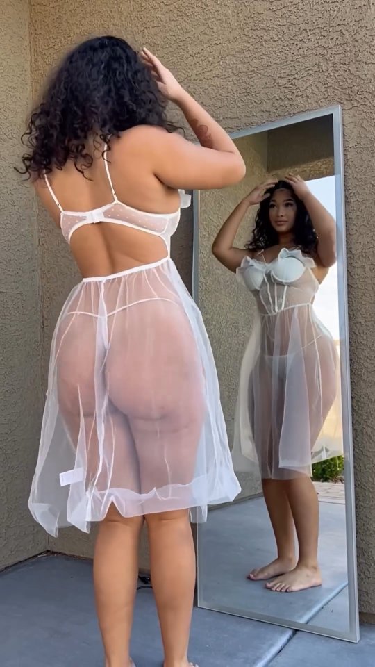 Lexi Love в LOOKY. . 🤍
🔥 For more 🍓 Li...