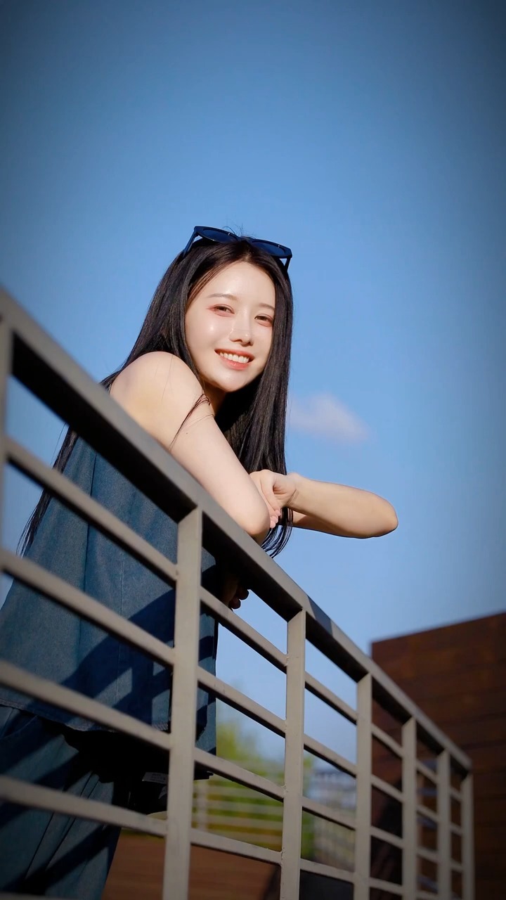 leea_dol в LOOKY. . 이아돌의 여름이 왔다 풀밭에서 뛰어노...
