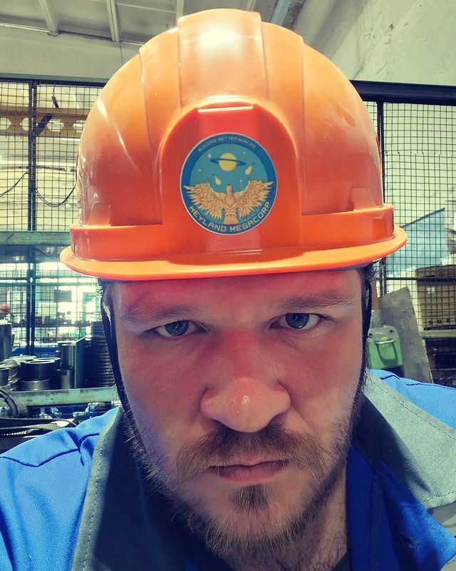 sumkinda_monster в LOOKY. . Мегакорпорация Вэйла...