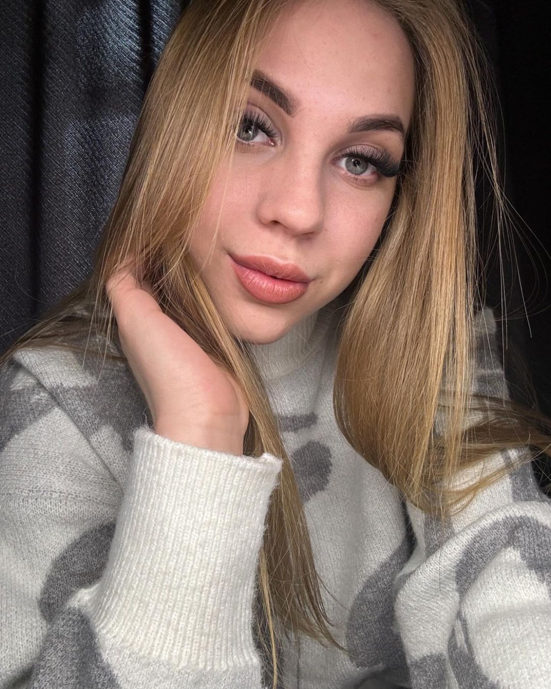 ev_genia_trofimovich_ in LOOKY. . ❤️