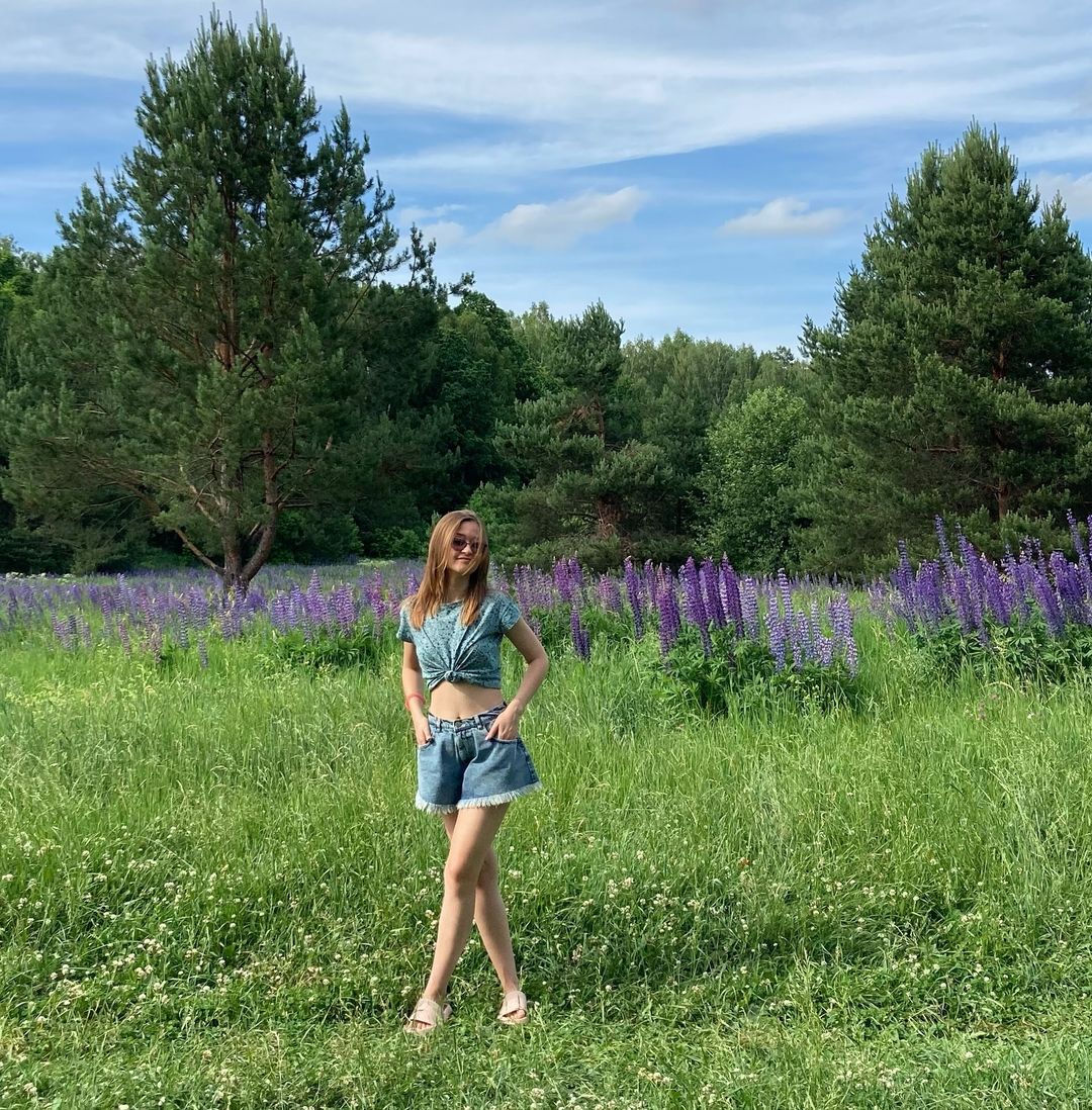 yuliya.apple in LOOKY. . 🌲🪻💜