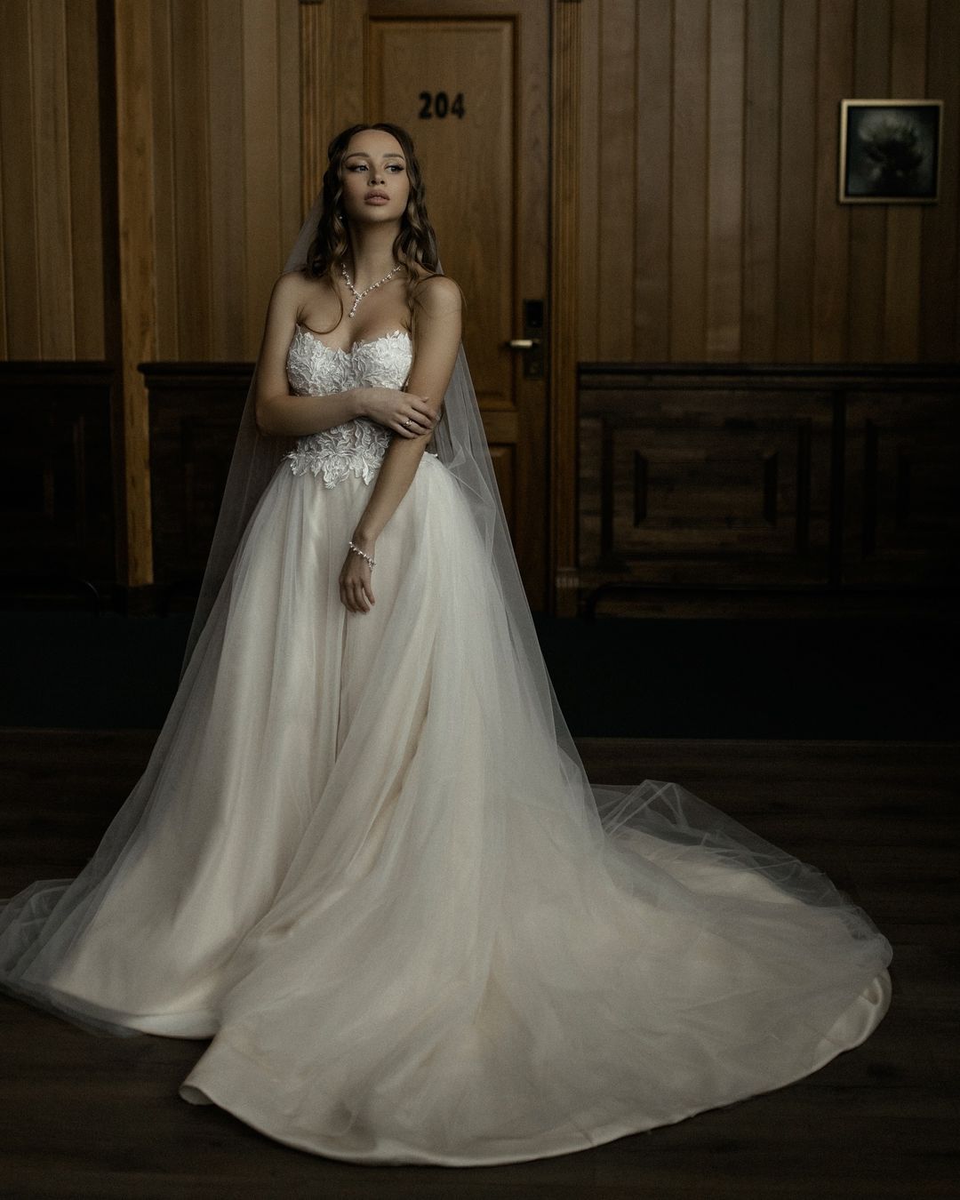 victoriiasvrn в LOOKY — Wedding
@renessanssalon 
@kedroviydomvl 
@richi.let 
@irina_