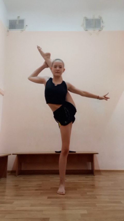 mir.acrobat в LOOKY. #шпагат,#арабеска,#акробатика,#гимнастика,#гибкость,#цирковоеискусство,#тренировка. Тренировка прошла ме...