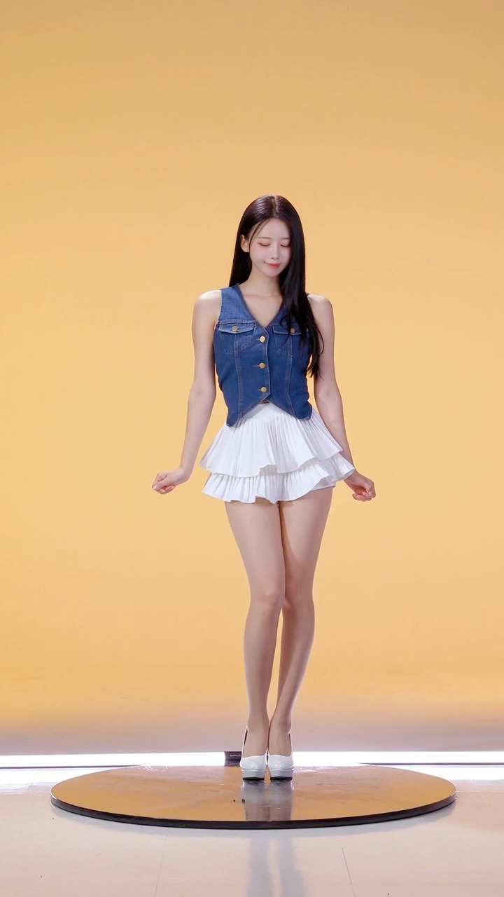 leea_dol в LOOKY. #Girls,#Girl,#dance,#korea,#like,#video,#nicetime,#love,#kpop,#kpopstyle. 왜이리 바빠?! 바쁘다 바빠 현대사회...