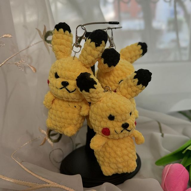 danicrochet_alla в LOOKY. . Эти Пикачу разлетают...