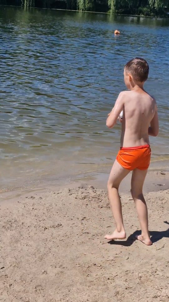 lfomsl в LOOKY. #лето,#goodday,#gomel,#беларусь,#gomeltoday,#sun,#семья,#дети,#family,#любовь,#summer,#sweet,#sweeming,#river. Старания за год не п...