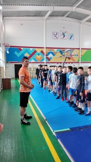 artem_kharlampev в LOOKY. . В Вилюйске на этой н...