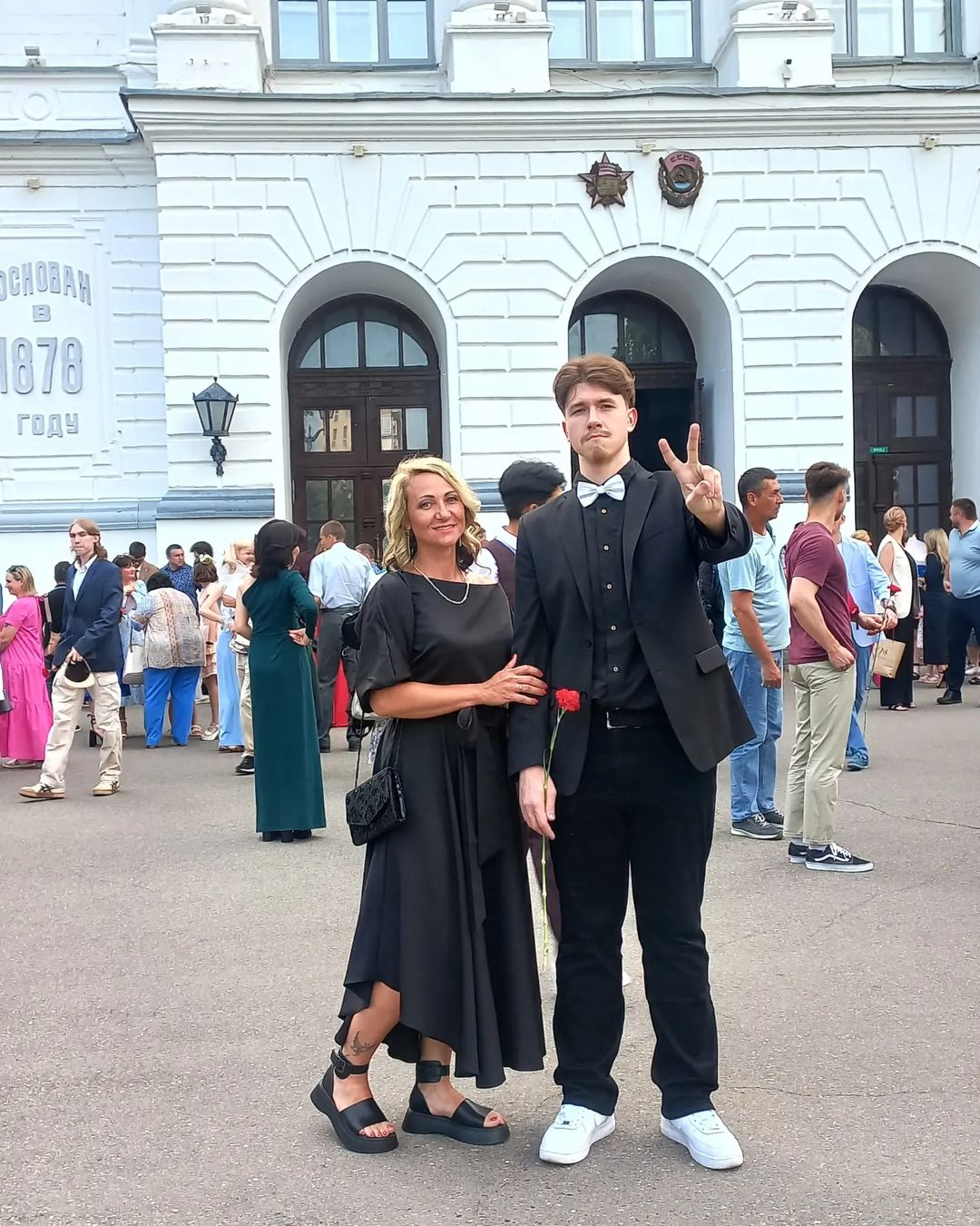 anutaliagush in LOOKY. . Аттестат получен, вп...