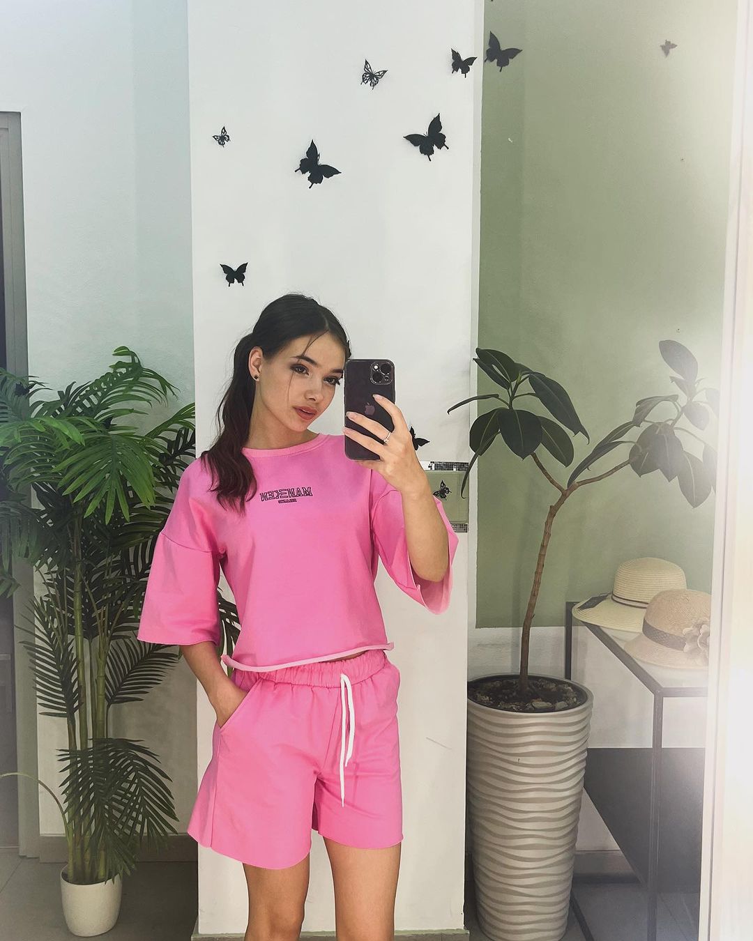 sparks._.sam в LOOKY — 🌷Летний костюм🌷
Для яркого настроения

Цена: 2800₽ 

🏩Наш