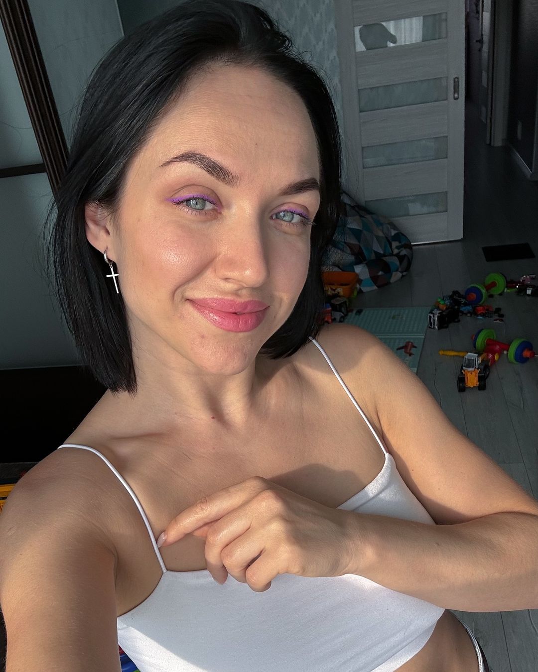 anastasia.merzlyak in LOOKY. . Красивая я, на фоне ...