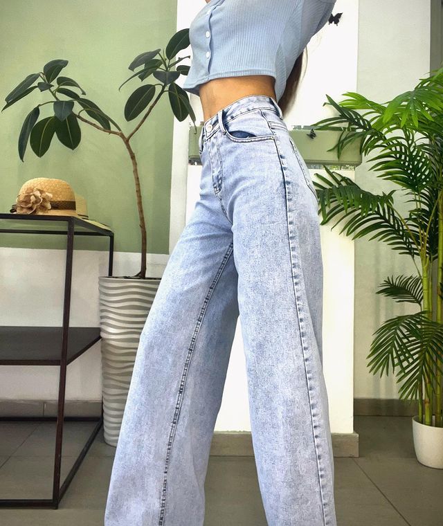 sparks._.sam в LOOKY. . 🦋 Джинсы клёш 🦋

Р...