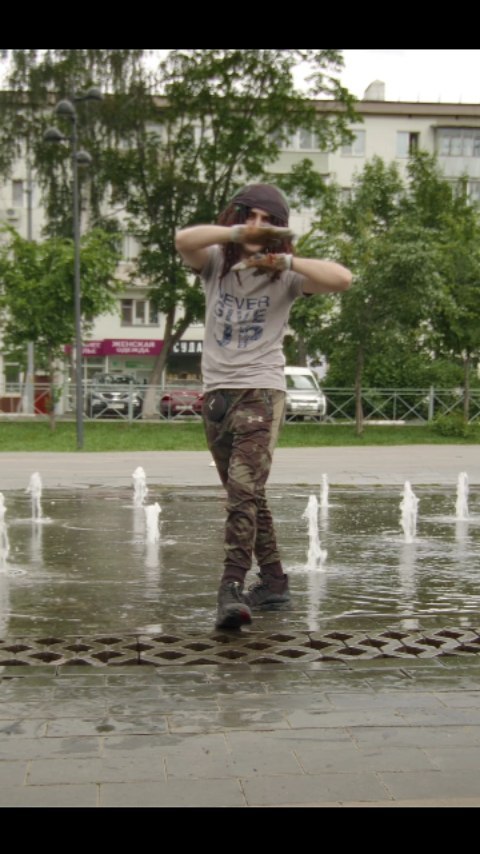 Rsymmetrys в LOOKY. #танцы,#танец,#танцор,#искусство,#москва,#музыкант,#музыка,#стиль,#танцуйпокамолодой,#dance,#dancerussia,#dancer,#moscow,#россия,#style,#music,#творчество,#creativity,#musician,#russia,#уличныетанцы,#уличныймузыкант. #танцы #танец #танцо...