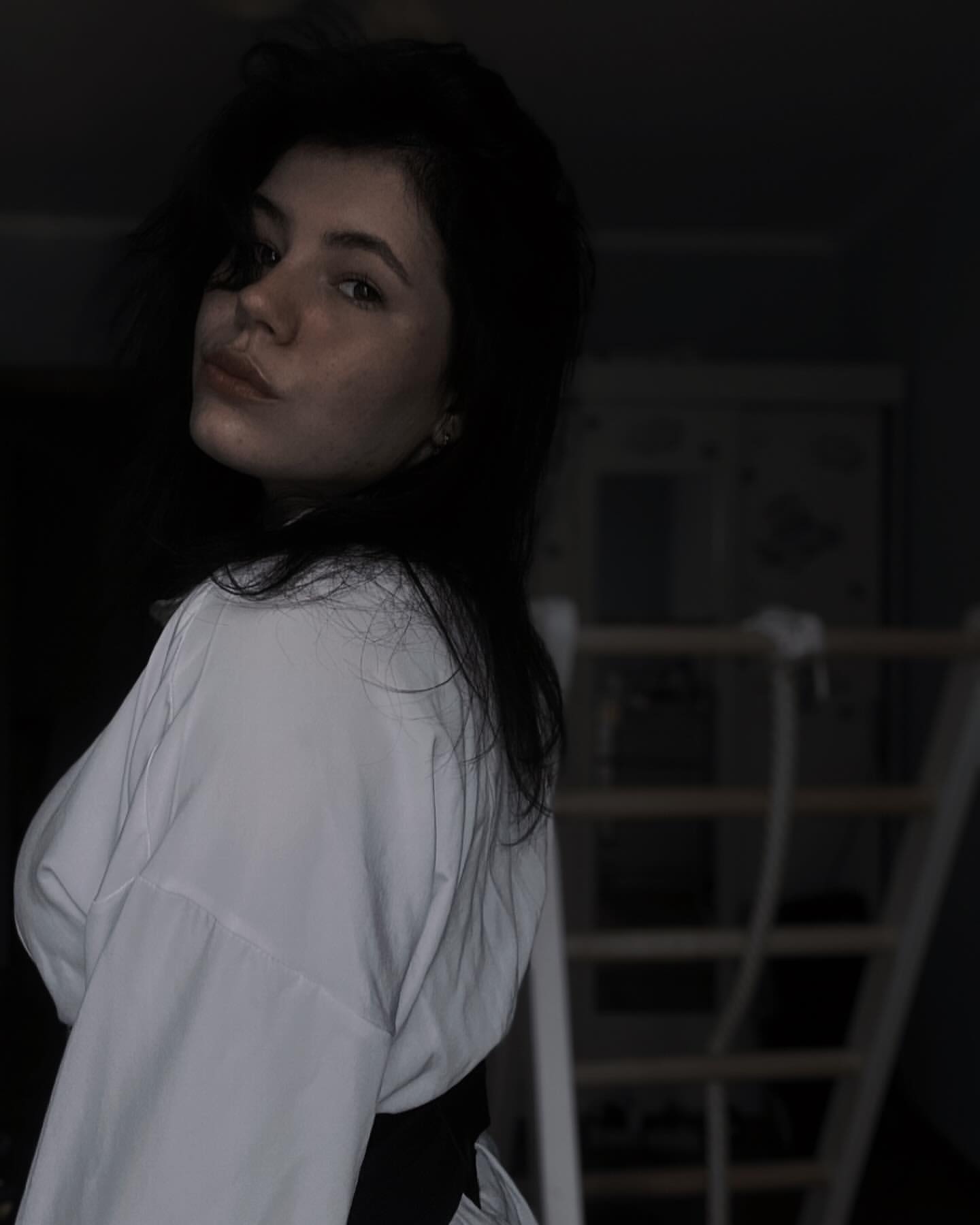 0_mirrorr_0 в LOOKY. . 🔗