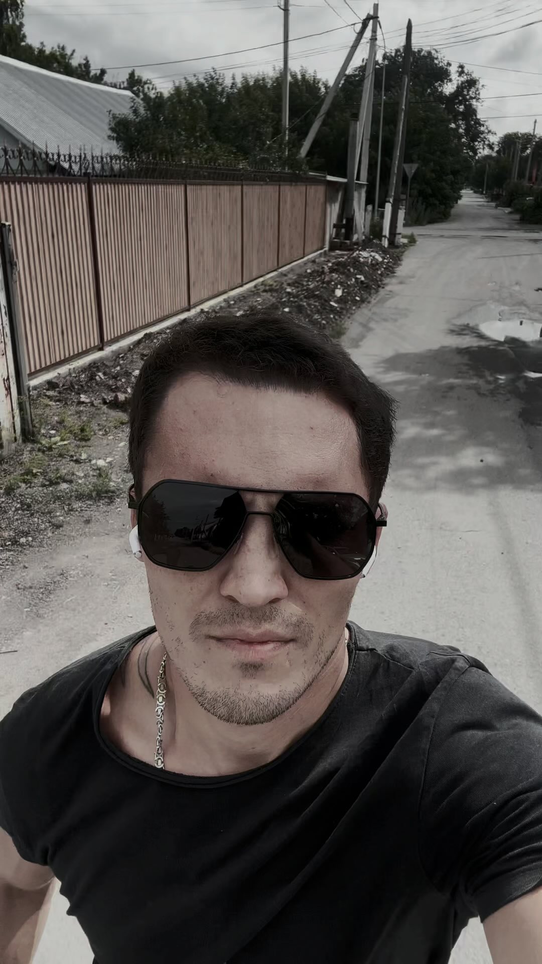 metis.tima в LOOKY. . А я иду, шагаю по ра...