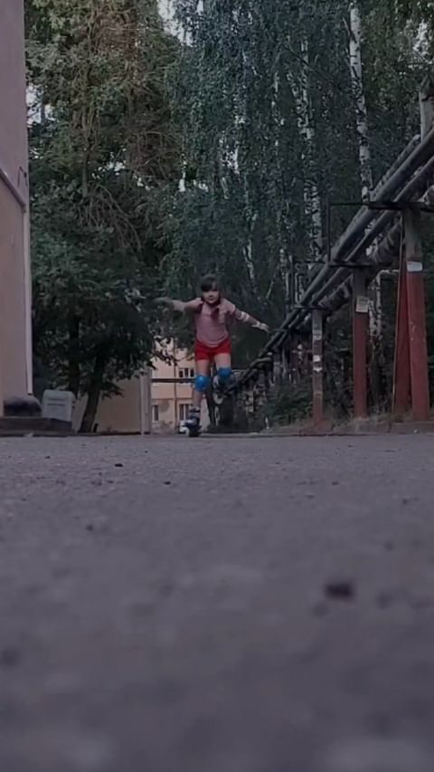 mariyakos2022 в LOOKY. . Учимся кататься 😀❤