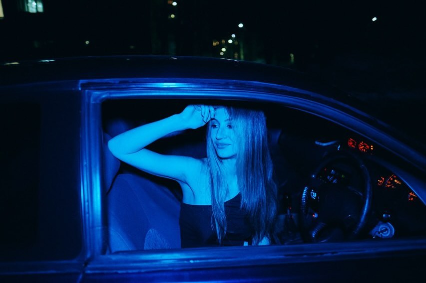 disspitch в LOOKY. . две фары ярче огней,...