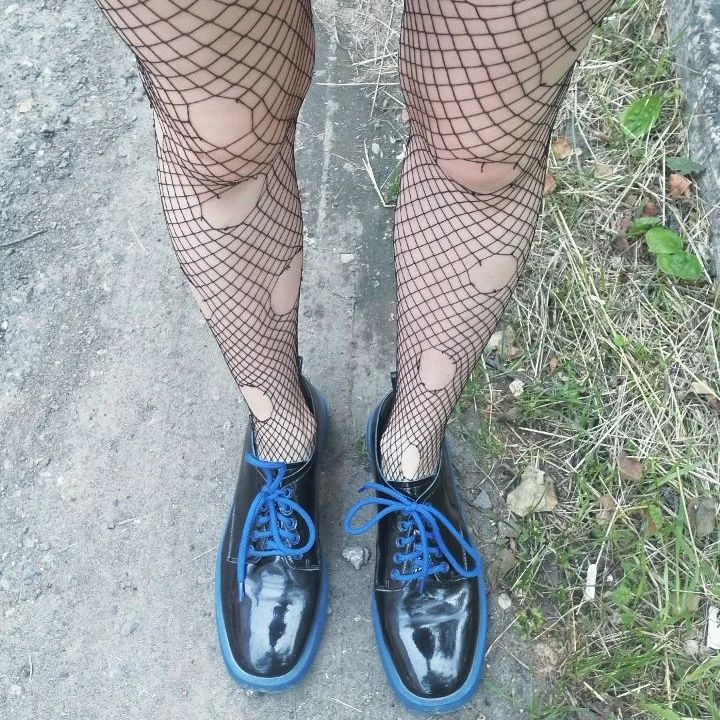 in_the_silence_of_4_am в LOOKY. #стихи,#рекомендации,#шизофрения,#инвалид,#общество. Хожу по улицам пусты...