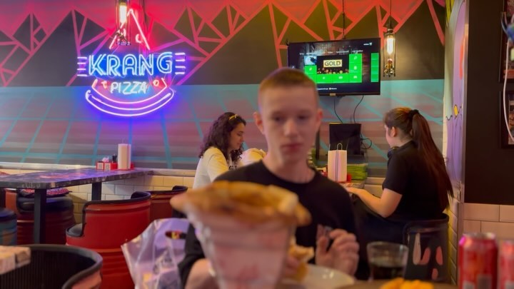 yazenok в LOOKY. . Кафе Krang Pizza
Одн...