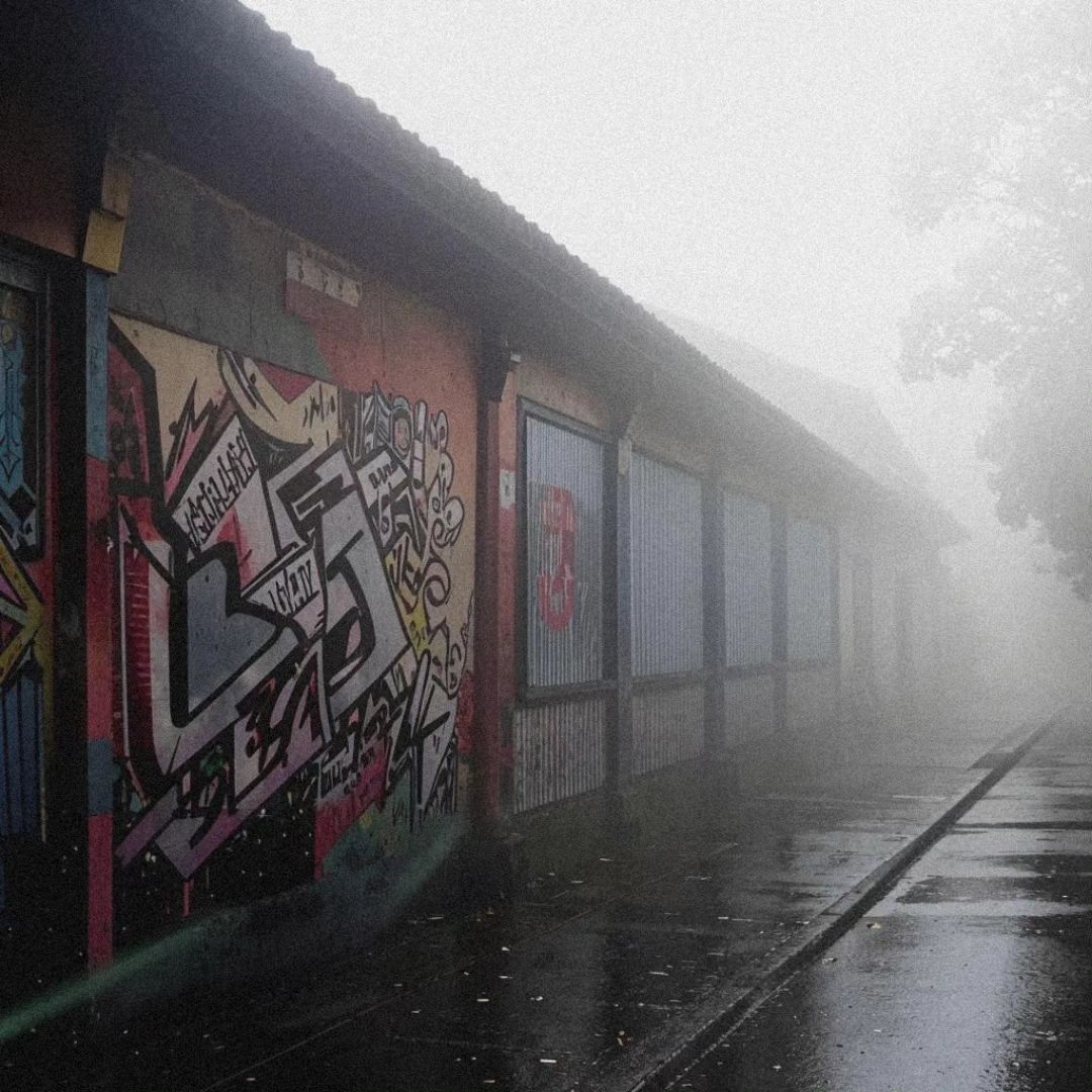 одзао в LOOKY. #derelict,#fog,#street. #derelict #fog #stre...