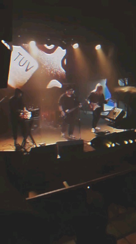 roobanok_postpunk в LOOKY. #Roobanok,#doomer,#postpunk,#post_punk,#newwave,#livemusic,#live,#nirvanaekb. Roobanok - Твой Номе...