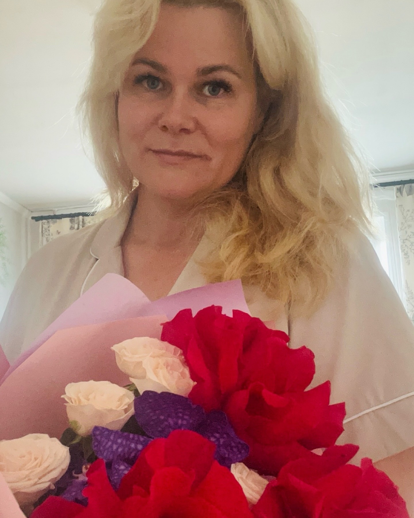 С прошедшим меня. 

#деньрождения#настроение#цветы#лето