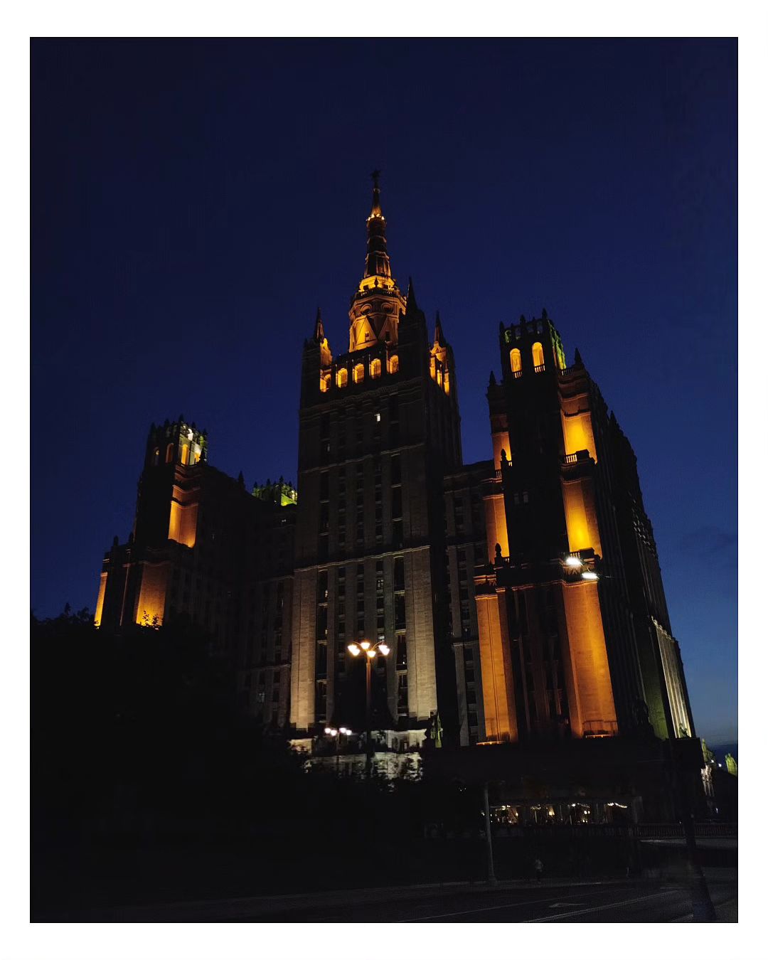 akashicwhisper в LOOKY. #art,#architecture,#city,#culture,#teatro,#beauty,#history,#russia,#colour,#aesthetic,#design,#travelphotography,#travel,#photooftheday,#instapic,#pic,#vscocam,#lightroom,#путешествие,#театр,#moscow,#москва. .
.
.
.
.
.
.
.
#art...